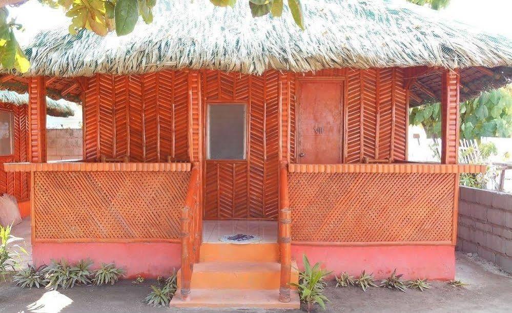 Pareja Tourist Inn Logon Exterior photo