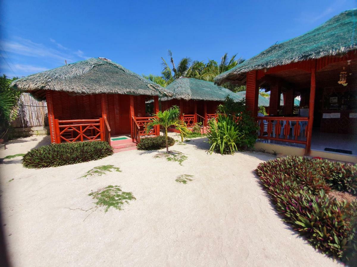 Pareja Tourist Inn Logon Exterior photo